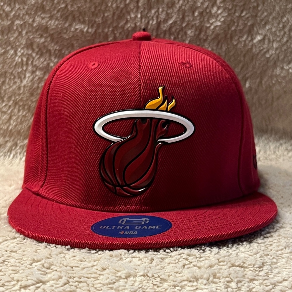 ULTRA GAME The Chisel Miami Heat Basketball Hat